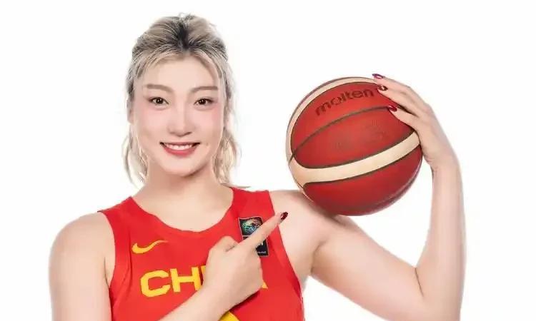 李梦，韩旭合砍50分，李梦27分9次助攻，韩旭23分。全运会女篮资格赛四川女篮8