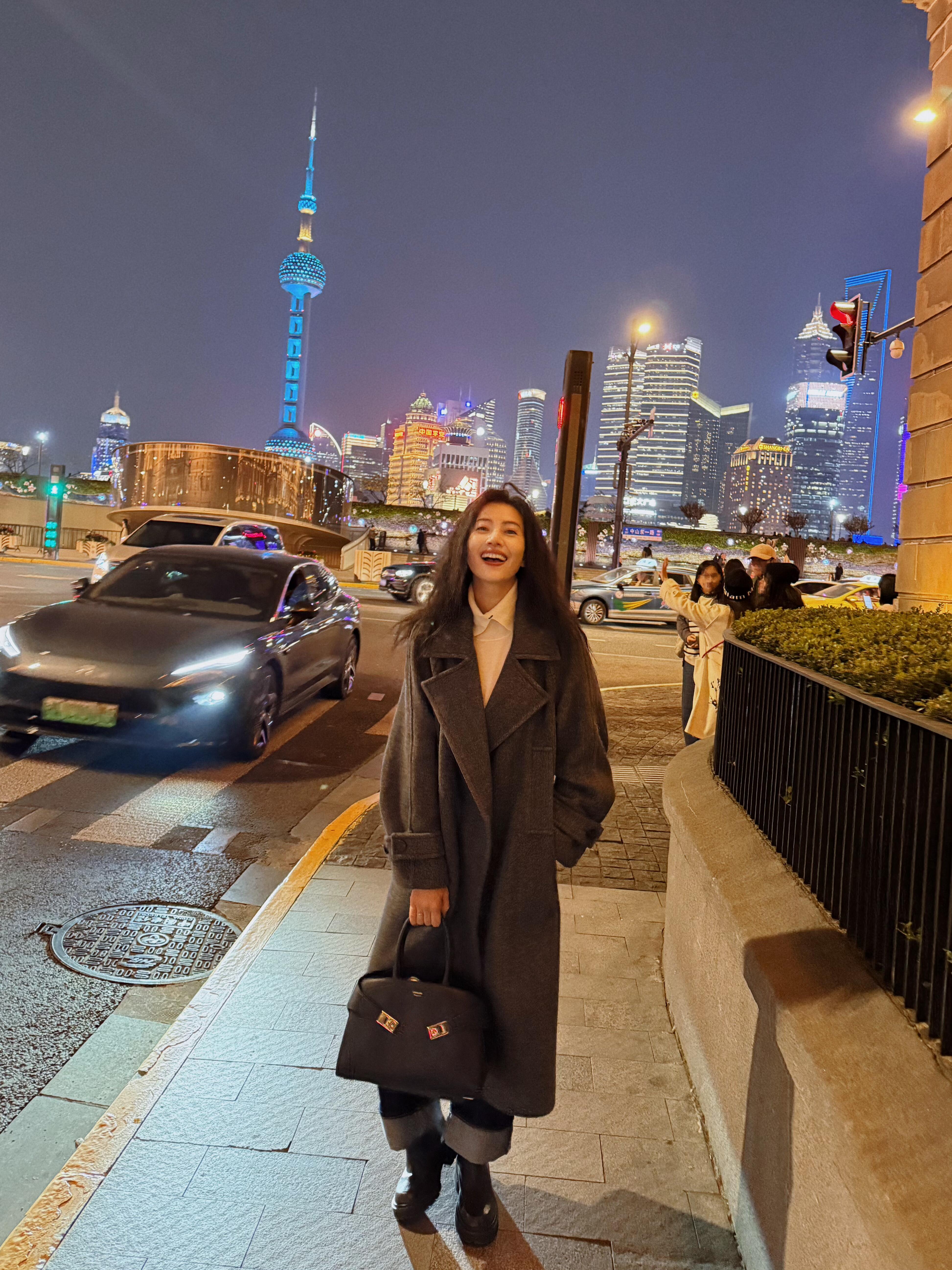 高圆圆松弛感旅游街头穿搭拍照模版