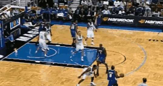 菜鸟欢迎来到NBA这是当时如日中天的科比，送给未来队友霍华德的最佳见面礼