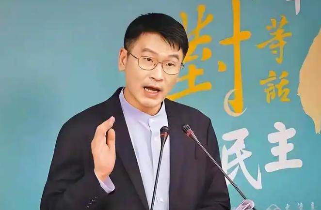 就在刚刚，台“陆委会副主委”梁文杰发表声明，7月2日，针对金门小三通航线