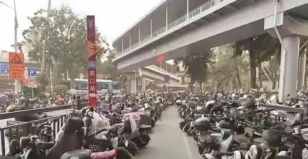 9月1日起电动车新规实行，最大的变化是以下三点。​一是，不再强制要求所有车型