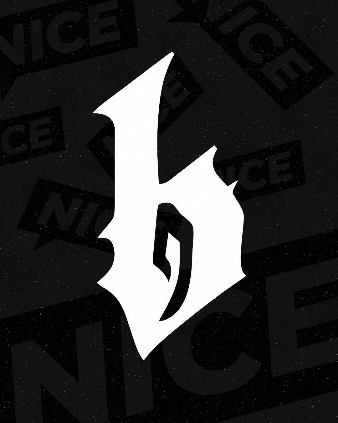 布朗尼今天的球鞋上首次亮相了自己的个人LOGO，你觉得设计的如何？