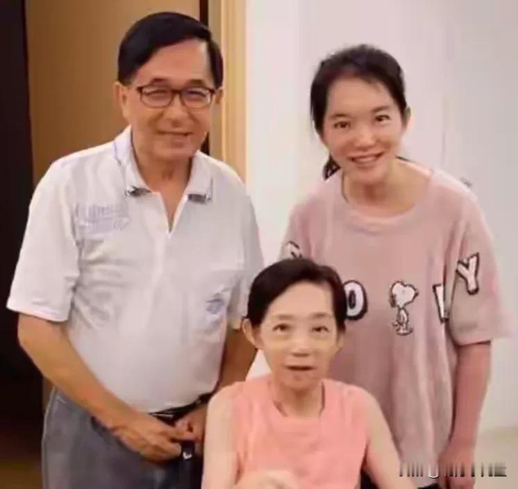 陈水扁女儿陈幸妤受访时，媒体问她：“你爸爸阿扁有没有对你离婚表达关心或者给予协助