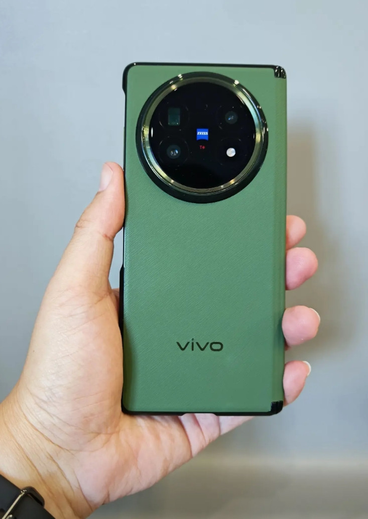 大家对vivo折叠是不是有什么误解？手上这台vivoXFold5用了几个月～