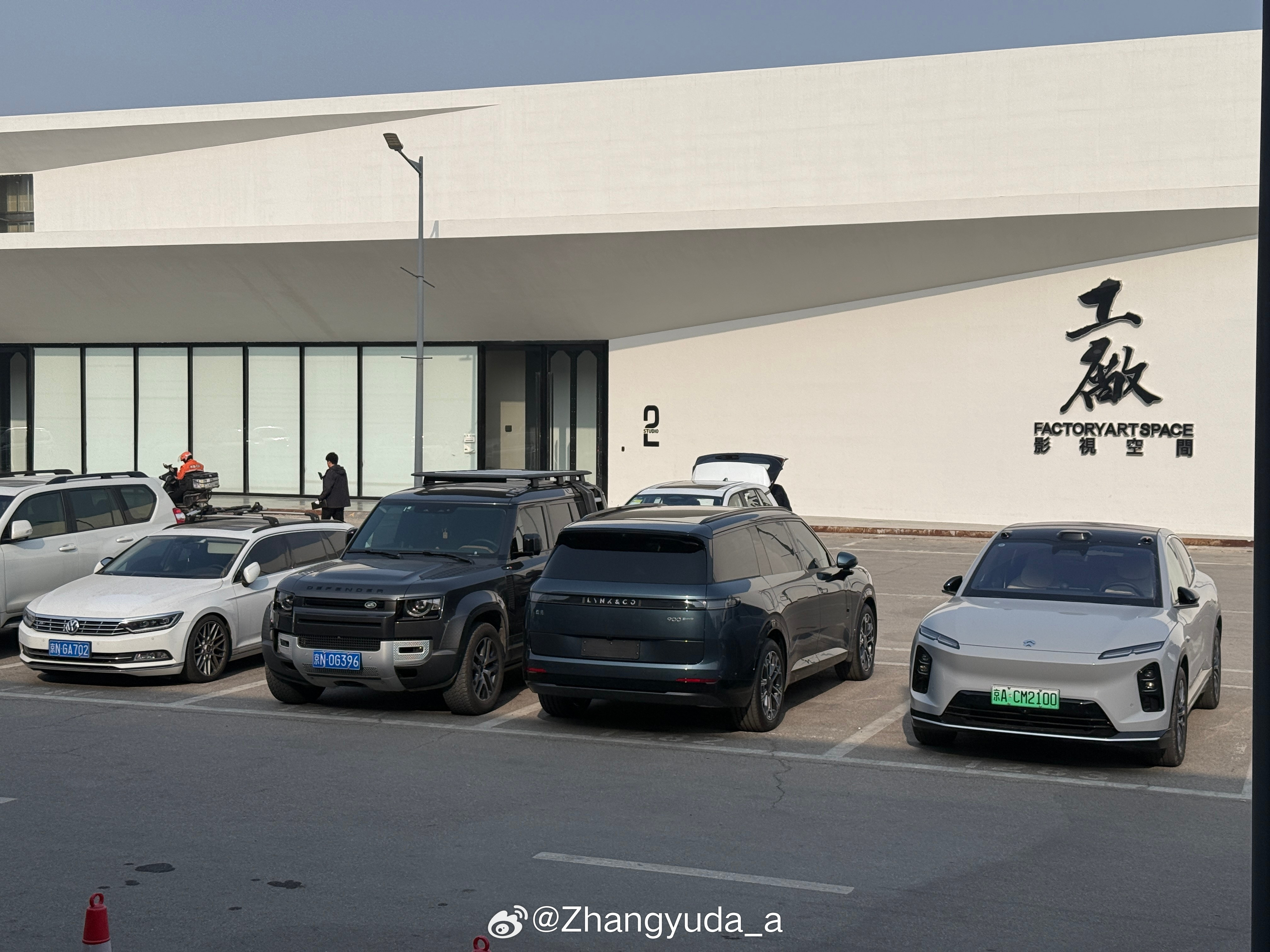 看完了一台9字辈儿SUV只能说太牛逼了无敌