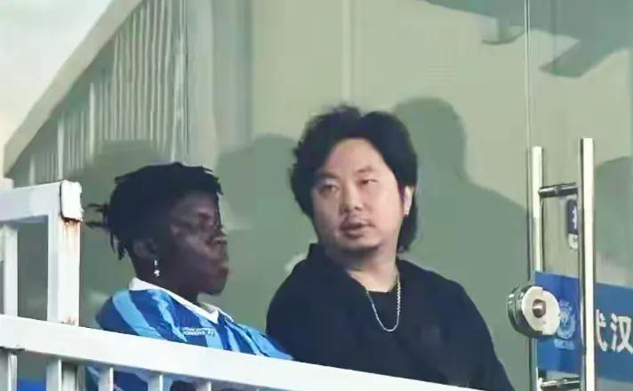 武汉女足新外援奥乌苏明天确定登场首秀，周六对阵山东女足，为第六座冠军奖杯强势冲击
