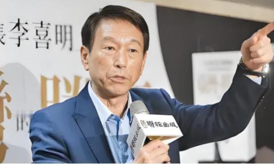 岛内最近彻底炸锅了！台湾前最高军事长官李喜明，终于把那句没人敢讲的大实话给捅出来