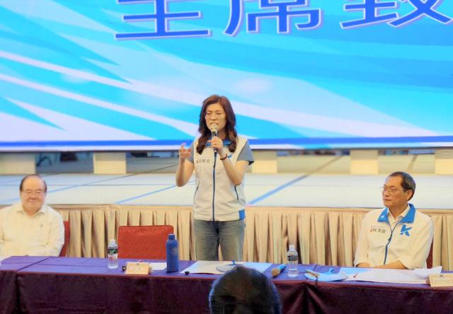 党内望降温　韩国瑜飙骂傅崐萁能很快翻篇？国民党昨天到屏东举办行动中常会，党主席