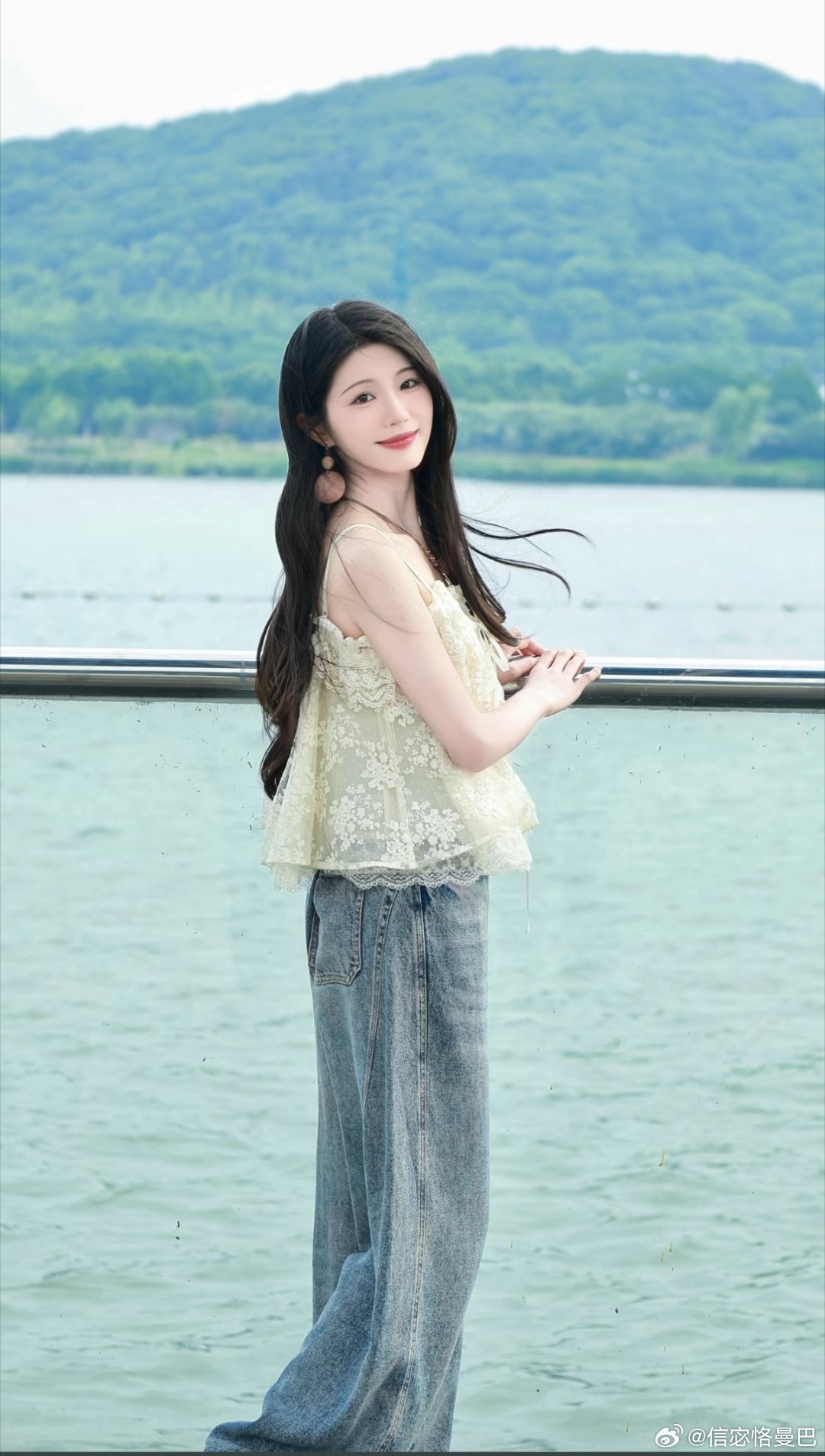 气质穿搭美女小姐姐
