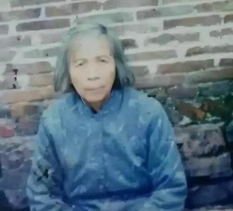 1979年，台湾老兵瞒着妻儿寄钱给大陆的原配，没想到妻子居然跟以前的下属“同居”