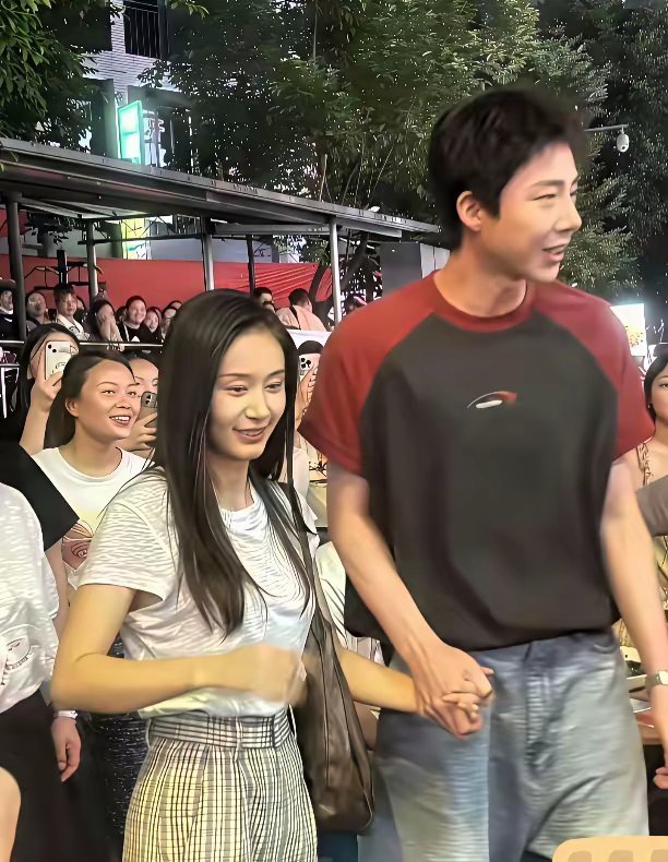 线下比电视上漂亮一万倍