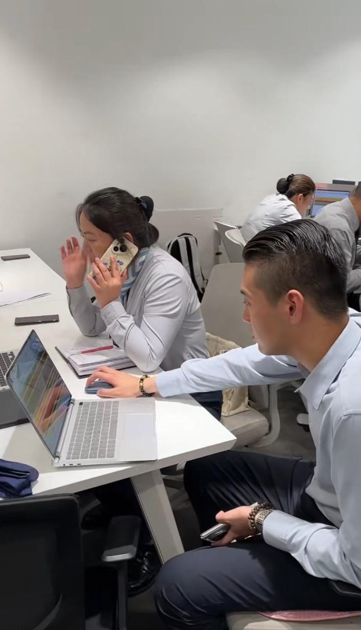全新问界M7一小时订单破10万，高端新能源市场迎来新变量1小时突破100000