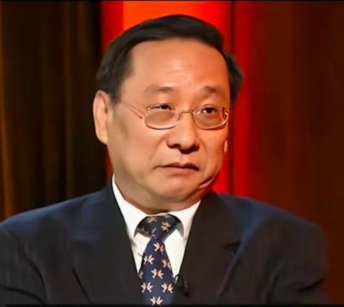 CNN记者憋了个大招，上来就问：中国为什么不让台湾独立？结果高志凯眼皮都没抬，悠