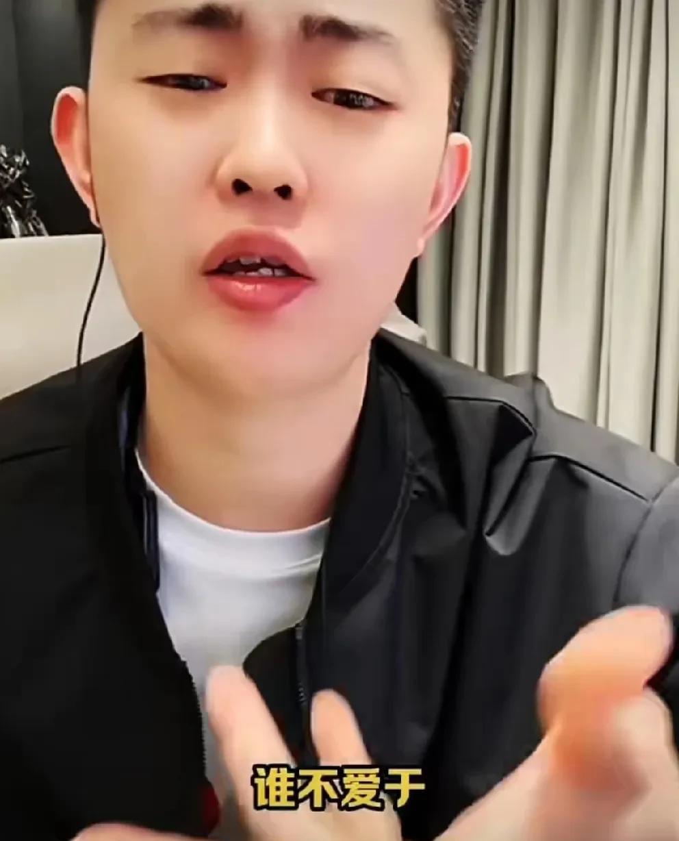 巴扎黑说方丈愿意和老葛玩，因为老葛夸方丈，辛巴挑方丈！巴
