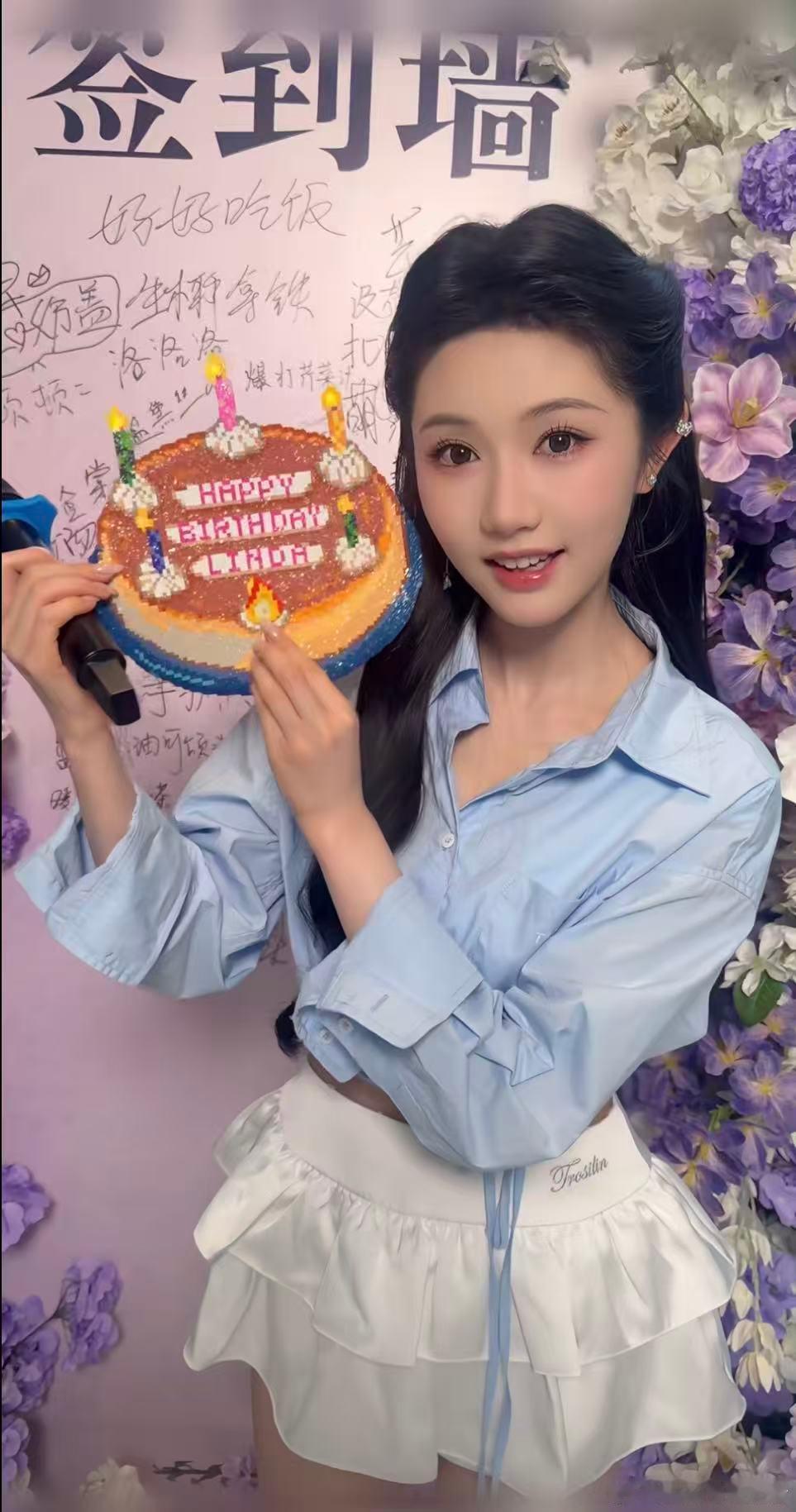 岳雨婷张晋宜拼豆界卧龙凤雏两个美女姐姐太憨憨了，这拼豆画面也是带来了很多的欢乐，