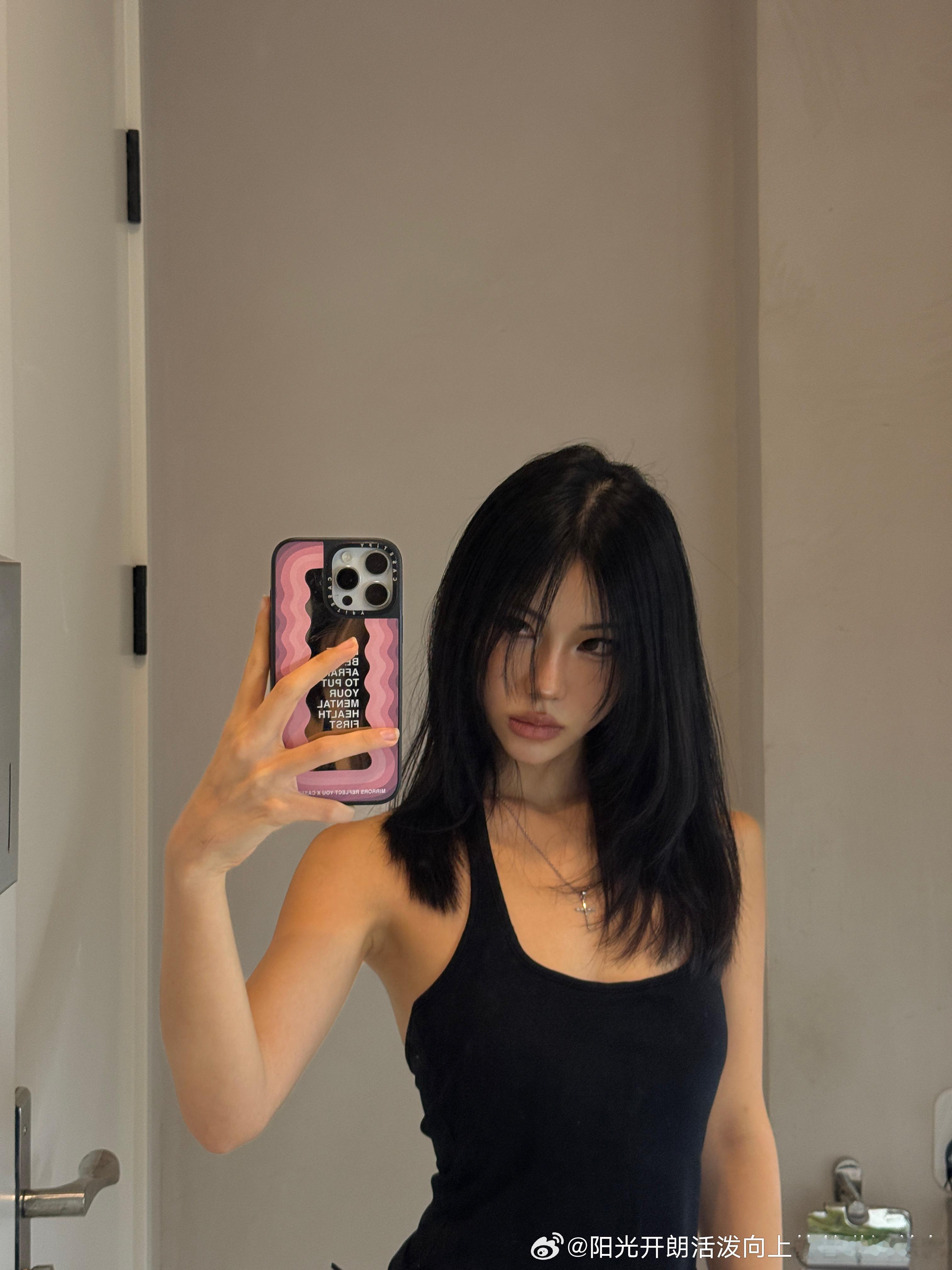 哎哟我去还以为会看不习惯呢。咋这么美呀