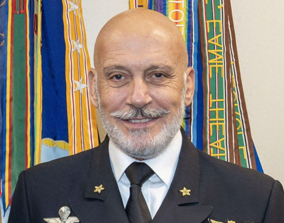 认输，北约最高指挥官：乌克兰没法打了，继续下去就是白白送命。 这话是北约军事