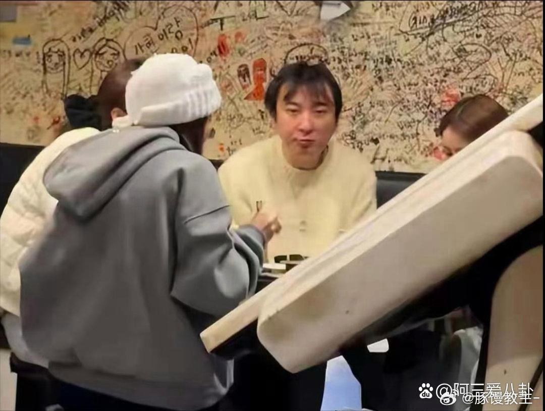现在的王健林和现在的王思聪