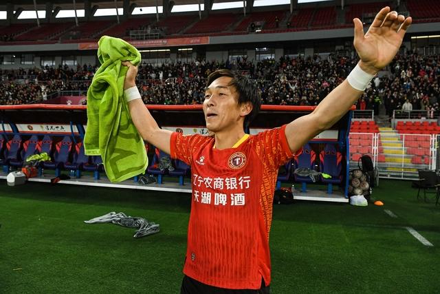 峰回路转? 博主: 辽宁铁人队长邦本宜裕将回归俱乐部