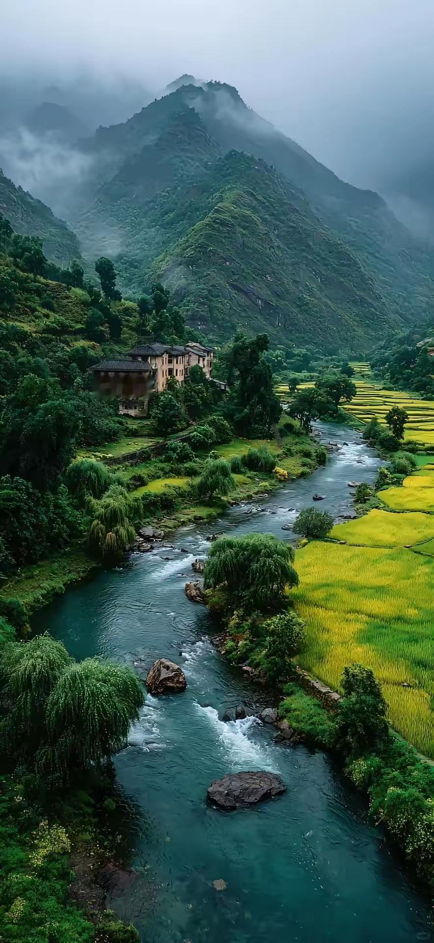 一位银行行长说得一针见血：“节约下来的钱才是财富，花掉的根本不算。你月薪100