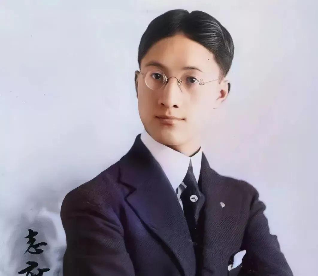 徐志摩的血海论，其价值远远高过他所留下的爱情诗。按理说，像这样既有才情又有抱负