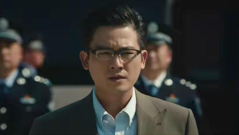 《交锋》大结局：马憩继续潜伏，林看山换回礼卿，温宗树得到审判。原来，和马憩一