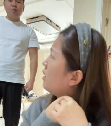 一女子对丈夫抱怨：你妈到底还要在这里住多久！​男子问：怎么了？她想住多久就住多