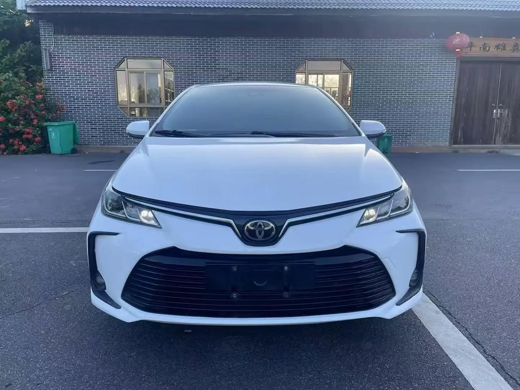 丰田车明明配置不算最花哨，为啥同级别总比别家贵几万？首先，贵在“开不坏”