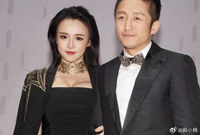 1.肖战的收入是非常可观的，不过他属于保守派，更爱存钱。2.陈乔嗯跟老公是姐弟