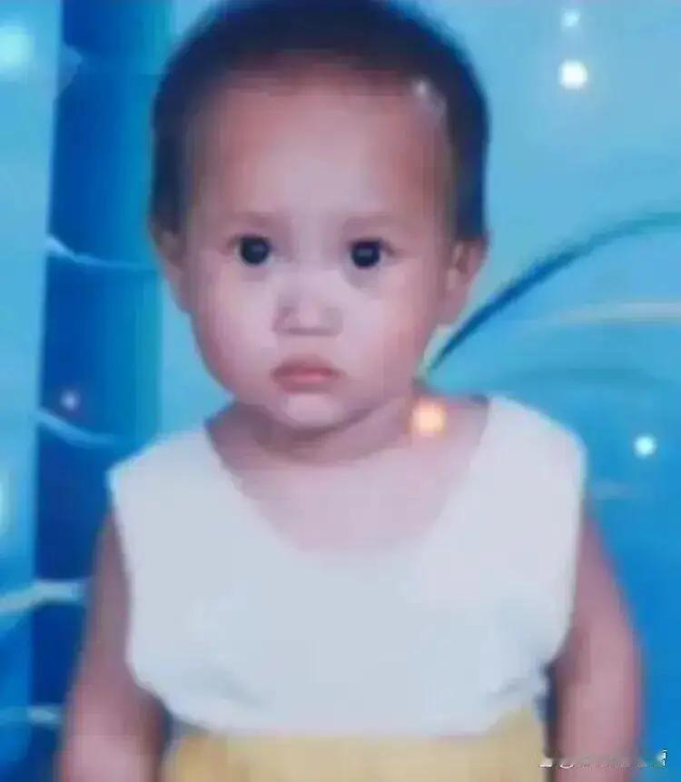 被拐30年儿子，认亲14小时便离开，原来养父母家有两栋楼。在这个快节奏、物欲横