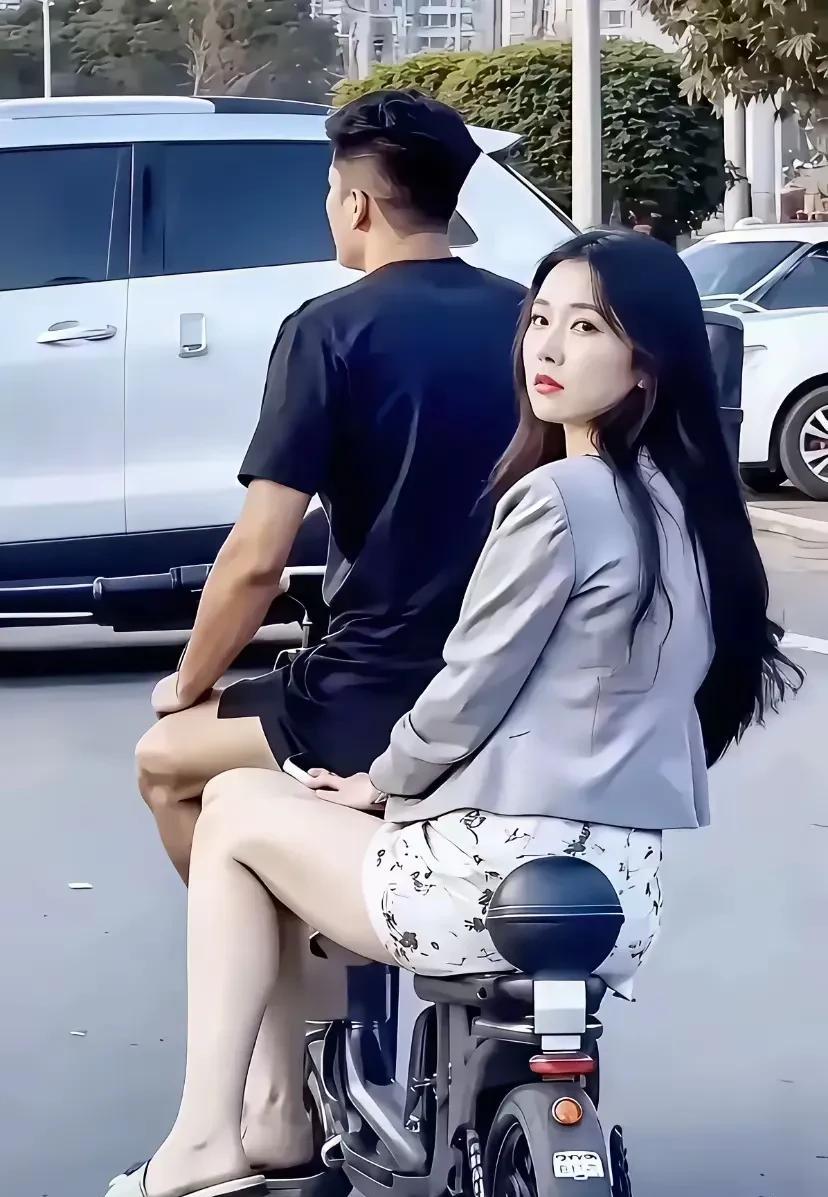 这个眼神告诉了我们什么？