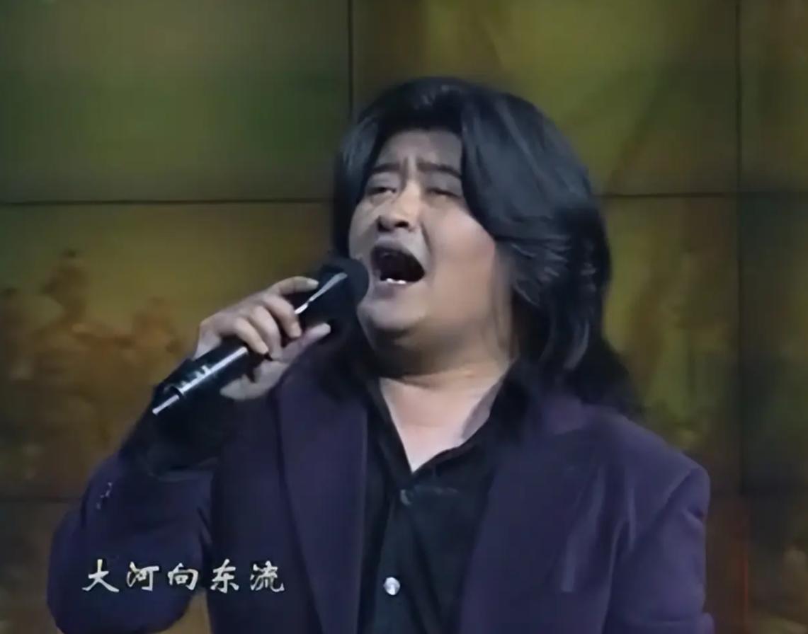 刘欢，是跟赵本山一样，国民级的明星。大家都知道，刘欢是殿堂级的歌手。但其