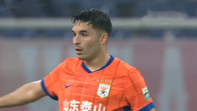 “长江后浪推前浪，前浪不退怎么涨？”2026赛季的山东泰山队，正站在中超最扎心的