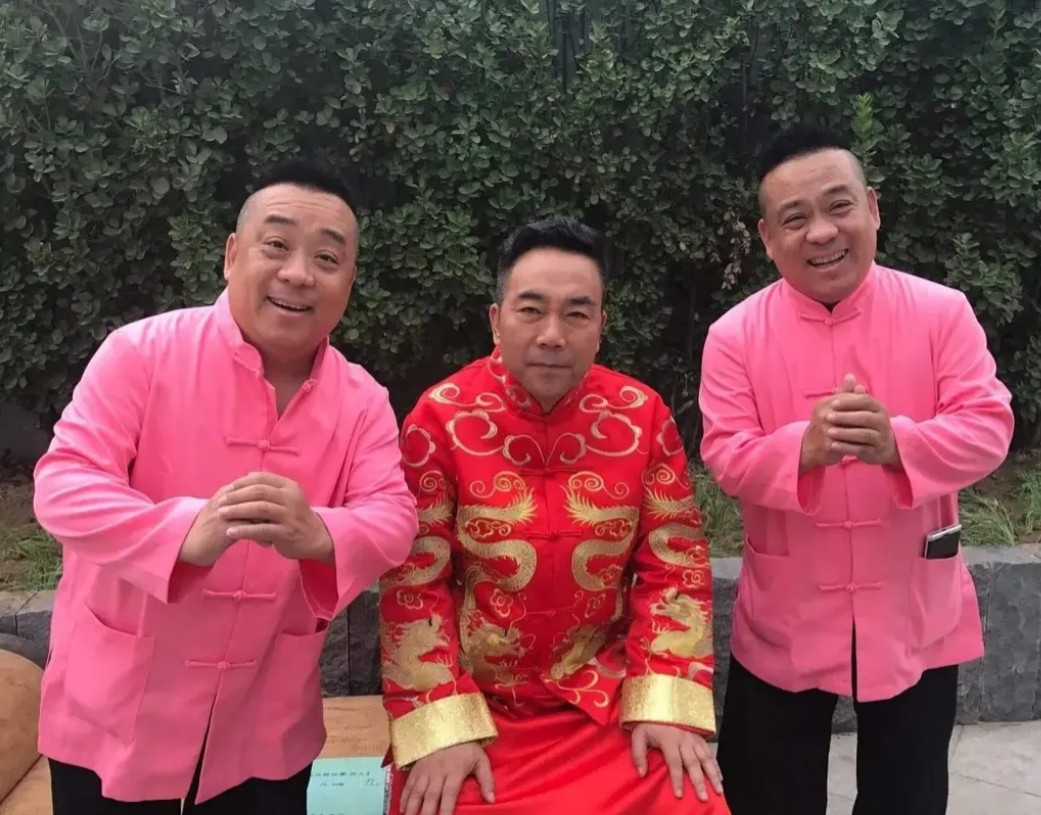 杨议开宗立派第一刀：把双胞胎兄弟虎哥豹哥逐出师门！五月十八日小五宣布开宗立派当