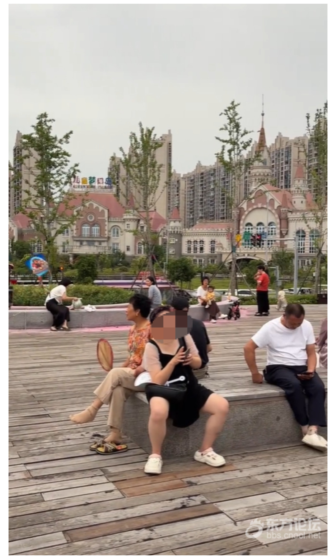 曾被吐槽宁波投资大坑的御海天下今夏突然挤满人宁波这个小区被全网吐槽“偏远空城”