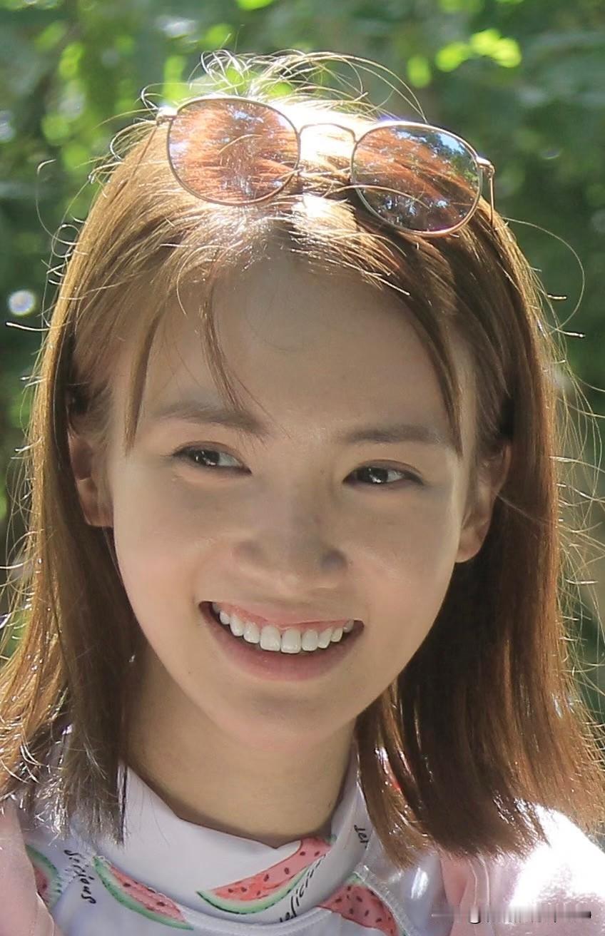 金晨早期元气感十足美图