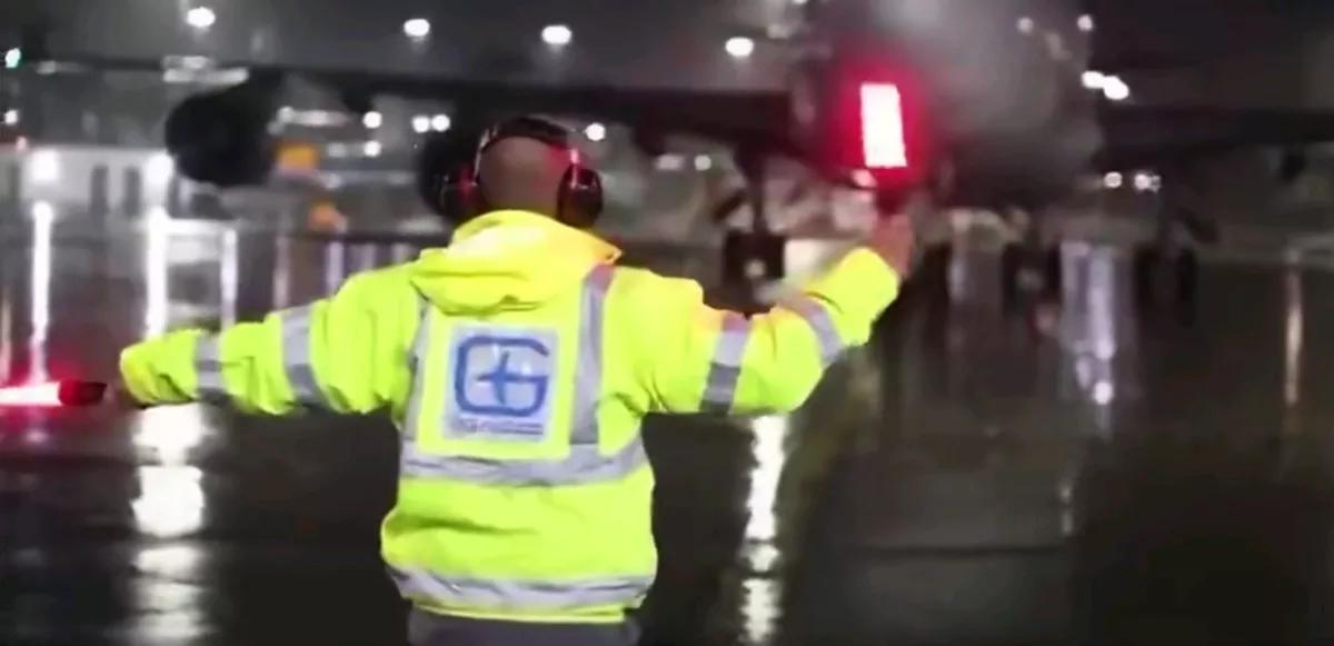 半岛电视台报道，当地时间26日，以色列国家电视台披露的一段视频显示，4架大型军用