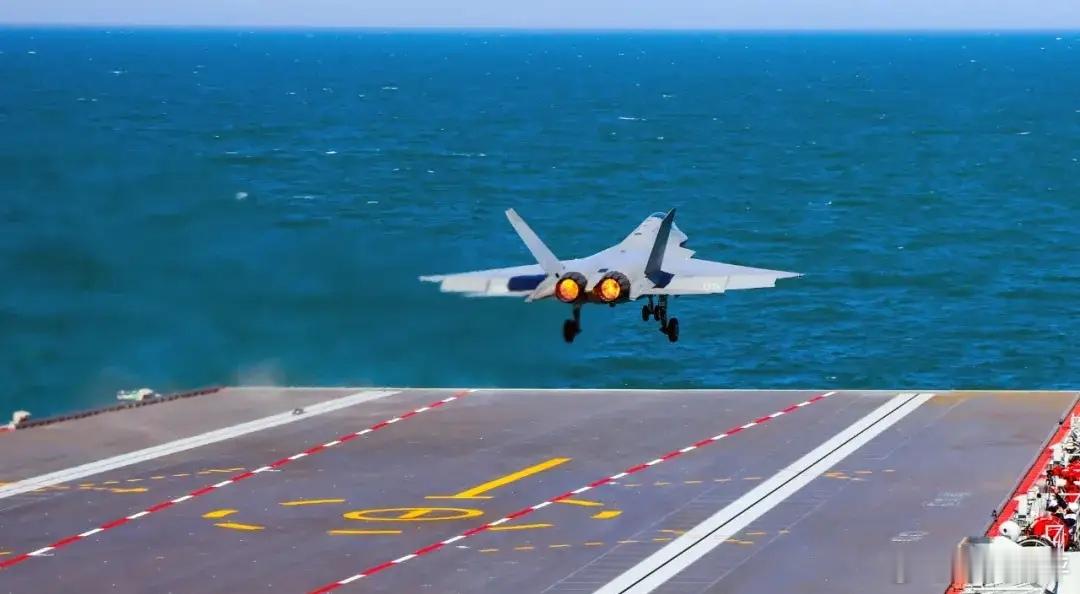 被炒作的歼-35与霹雳-17组合，为何让美军坐立难安？霹雳-17目前已实现成熟列