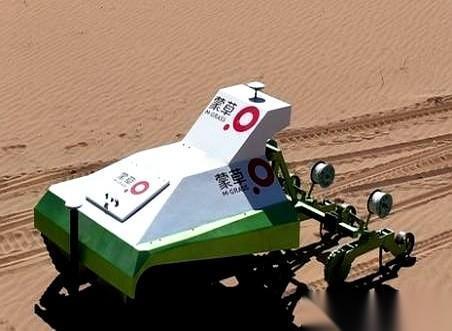 讲真，蒙古这回算是彻底想明白了。以前天天念叨“第三邻国”，眼睛总往大洋彼岸瞅，