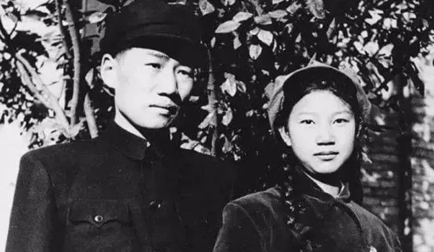 1962年，再婚后的刘思齐喜得贵子非常高兴，这时丈夫杨茂之让她给孩子取个名字，然