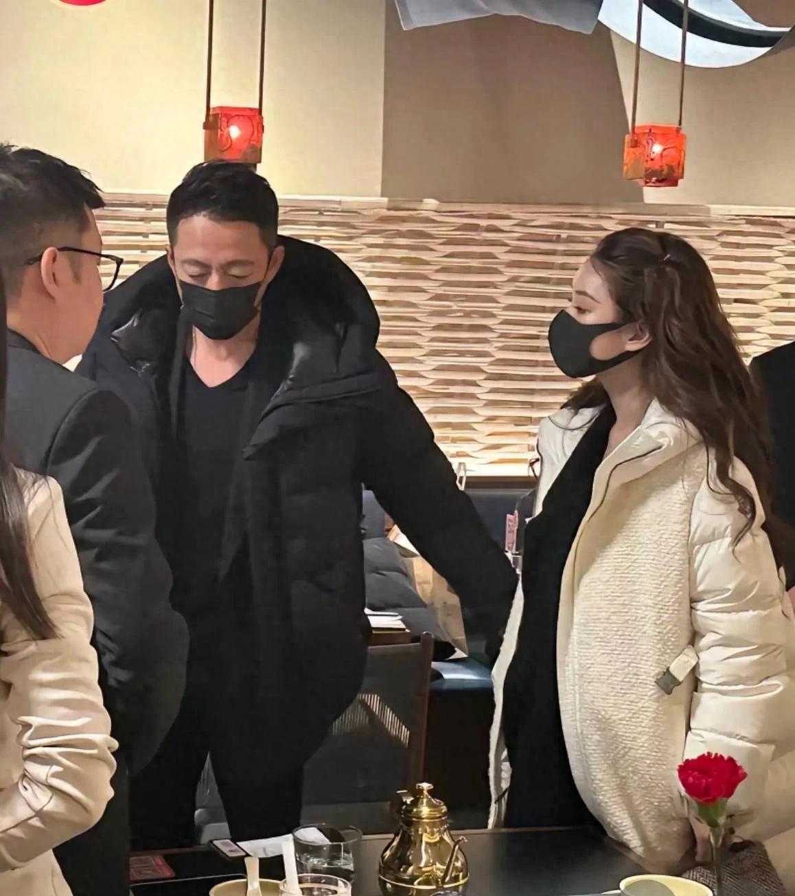 马筱梅返台陪伴孩子一起过节！开心晒出圣诞礼物，发文真诚感谢汪小菲，特意准备了这份