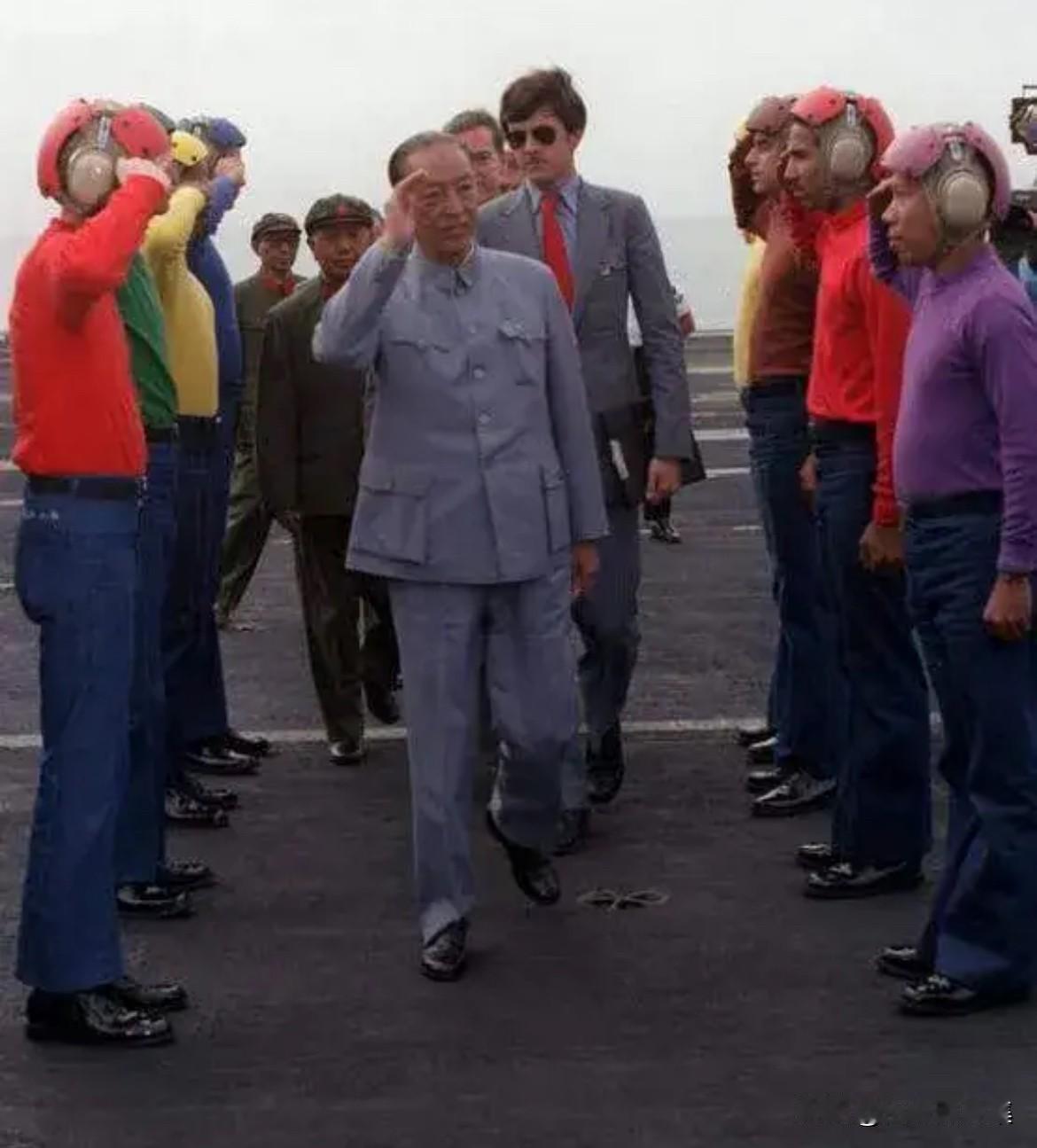 1980年5月25日至6月6日，应美国国防部长哈罗德·布朗邀请，时任国务院副总理