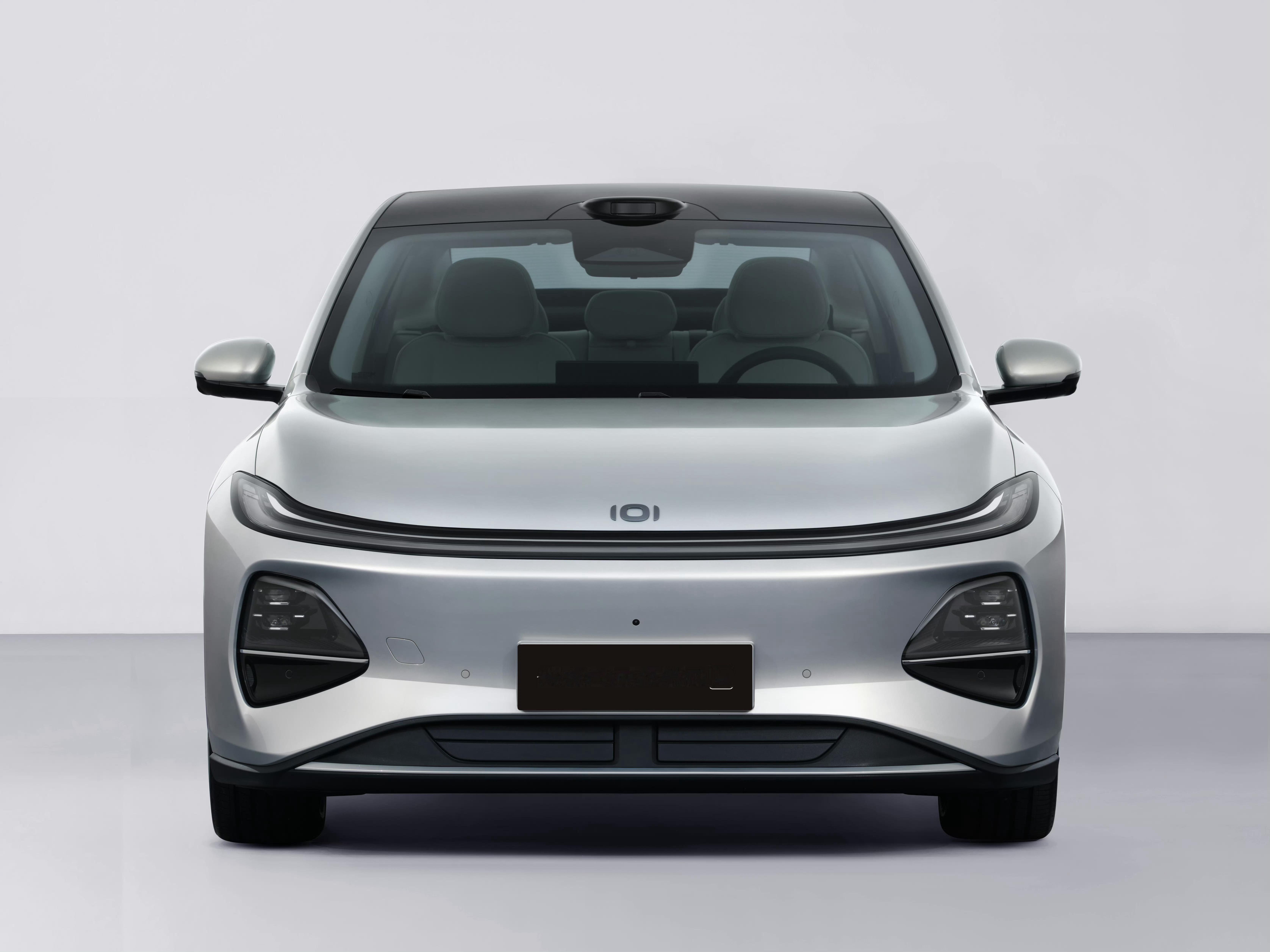 长安启源A05L申报图车长4800mm，轴距2825mm，全新中型轿车启源家族特