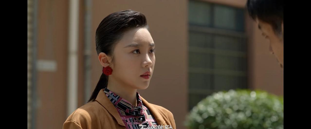 《淬火年代》助力柳钧成功的三个女贵人。林川，柳钧研制新产品遇到设备阻碍时，找林