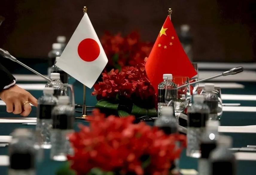 美国人做梦都想让中日开战，但中国偏偏不按套路出牌！华盛顿的算盘是复制乌克兰模式，