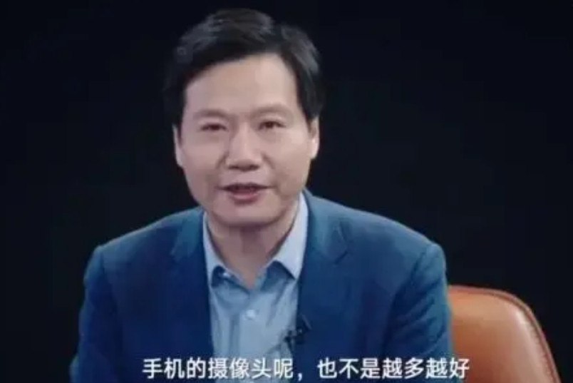 雷军的“老实人”面具，彻底戴不住了！一个月狂掉29万粉，雷军怎么了？大家都知