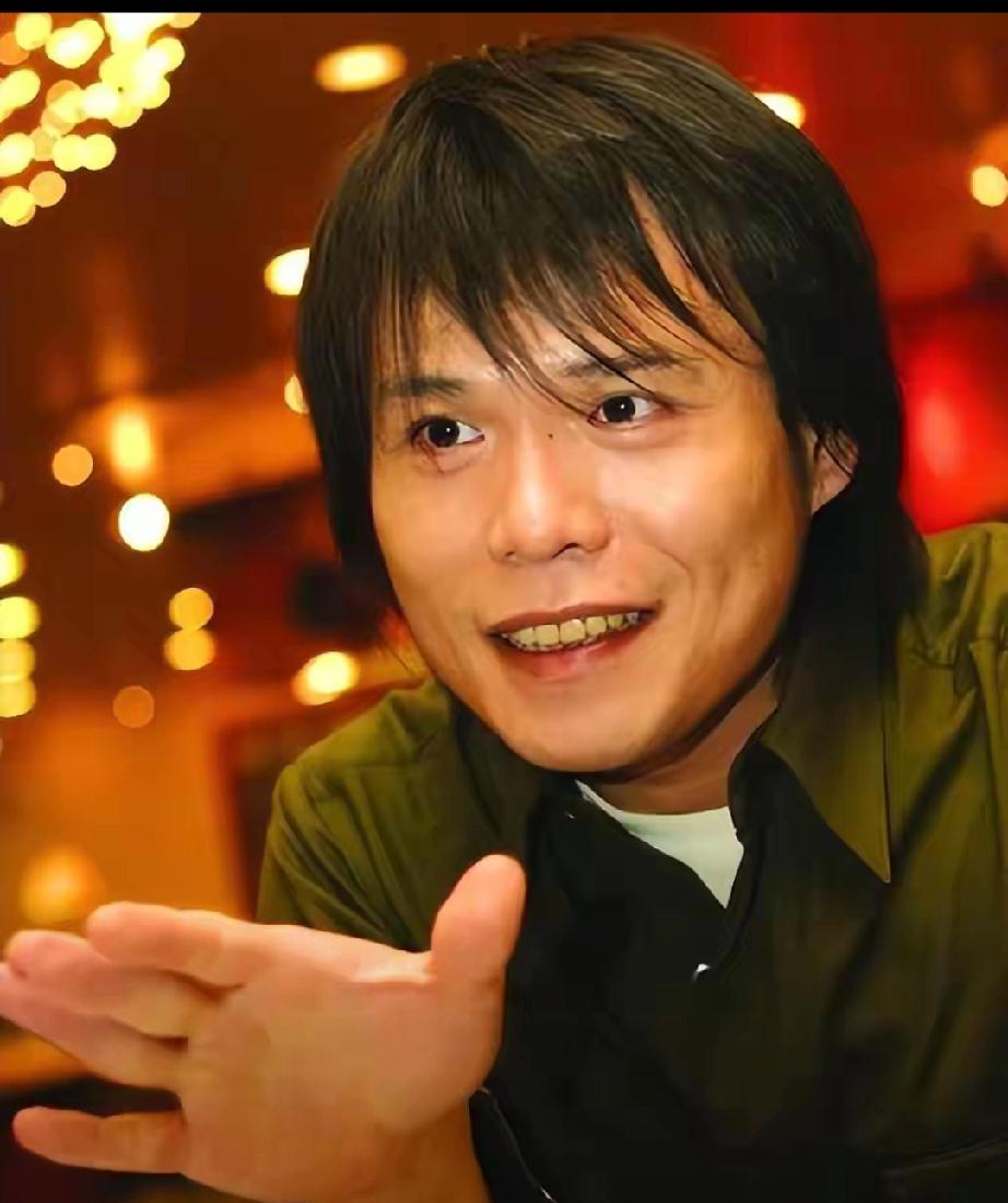 钱再多也没用！58岁伍佰近况曝光，给所有中年男人狠狠提个醒华