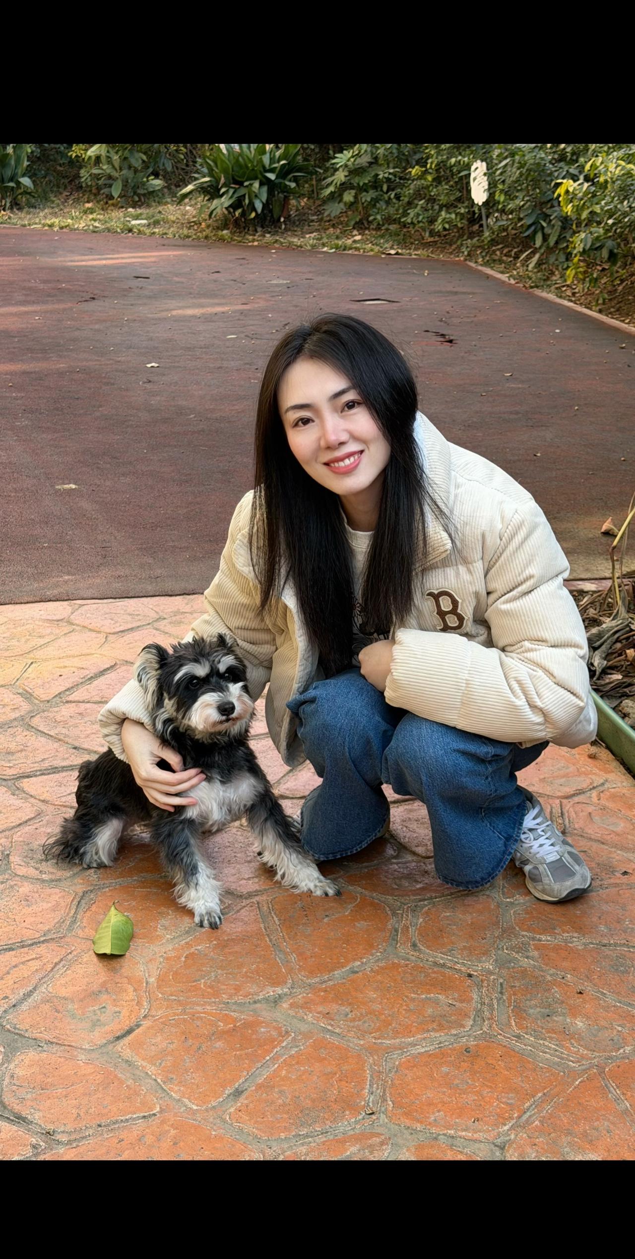 人能常说时间会治愈一切，可时间本身并无治愈的能力狗狗晒出你的户外ootd