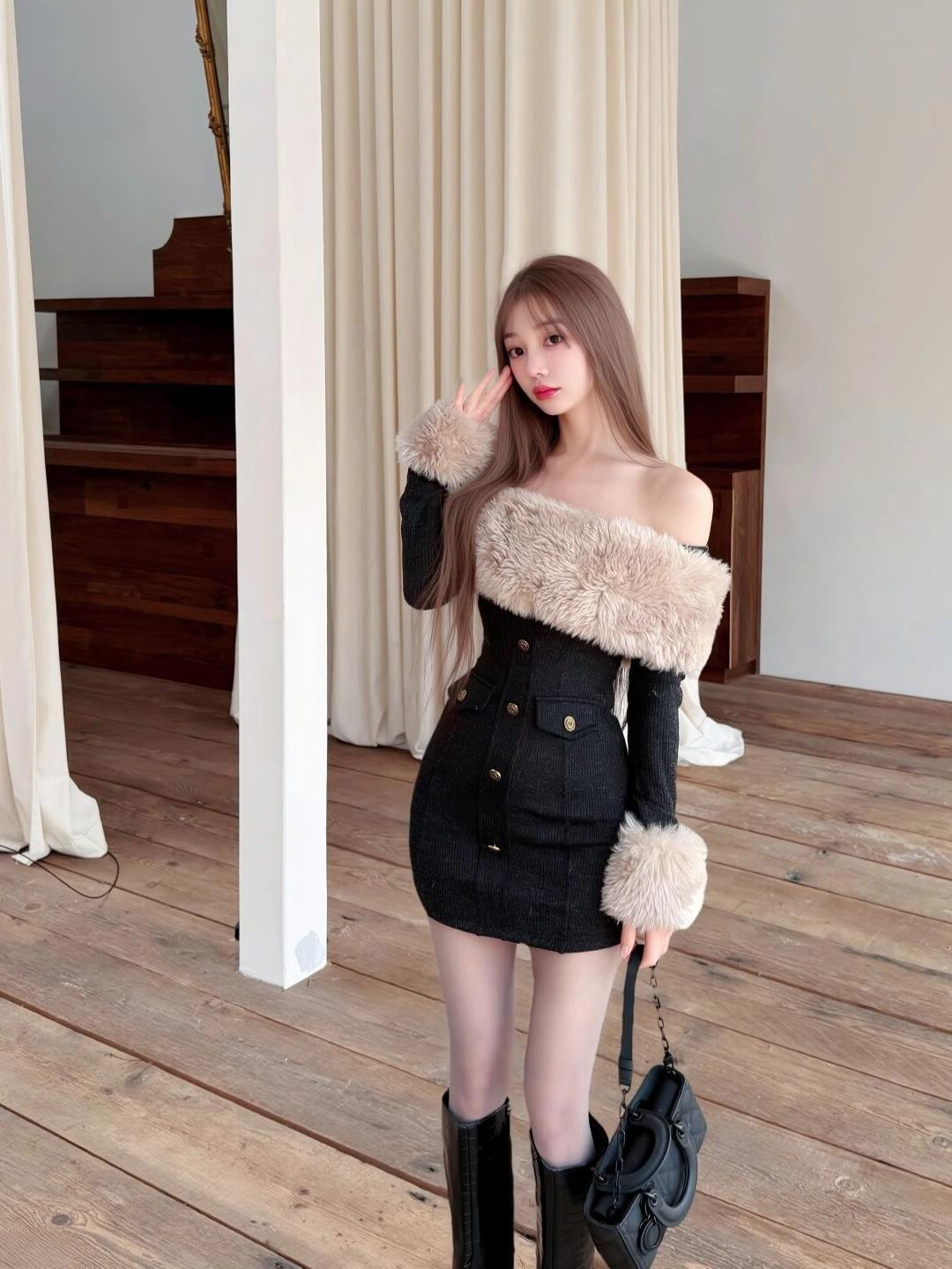 |||这条黑色小香风连衣裙剪裁修身，能较好地勾勒身材曲线，经典粗花呢面料和纽扣装