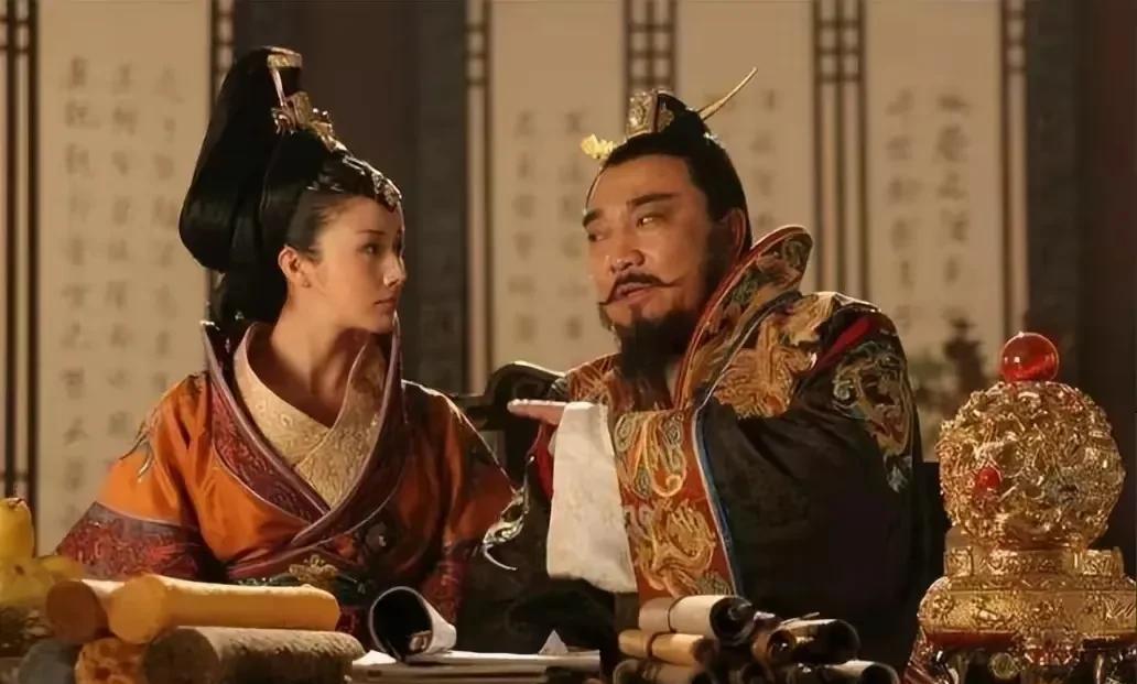 朱温虽然名声不怎么样，但对百姓还是很不错。早年征伐淮南时曾将缴获的上万头耕牛租给